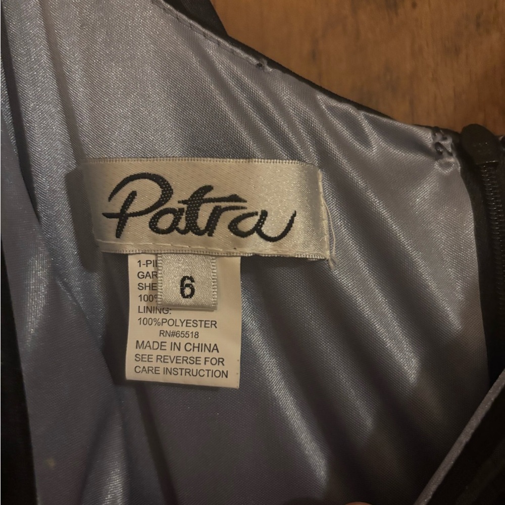 Evening Gown Pre-owned in Good Condition Patra Size 6 - Picture 8 of 9